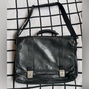 KENNETH COLE Black Leather Crossbody Laptop Bag